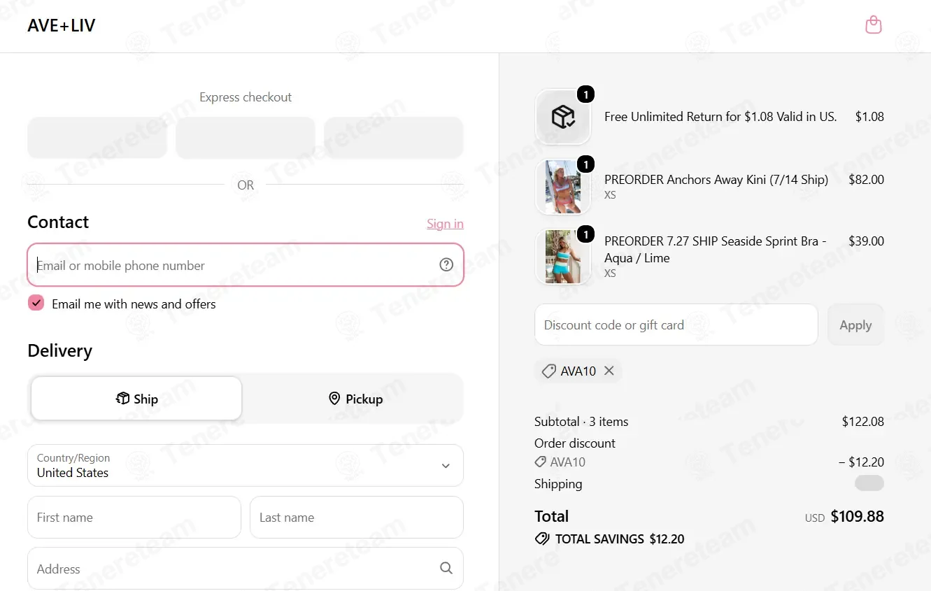 Ave and Liv apply coupon code
